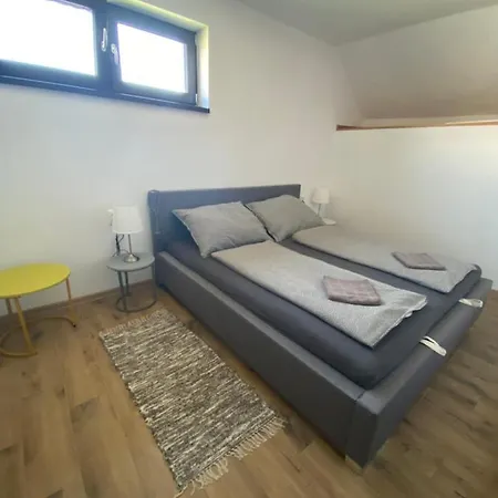 Apartman Privát U Zdenky Turdossin